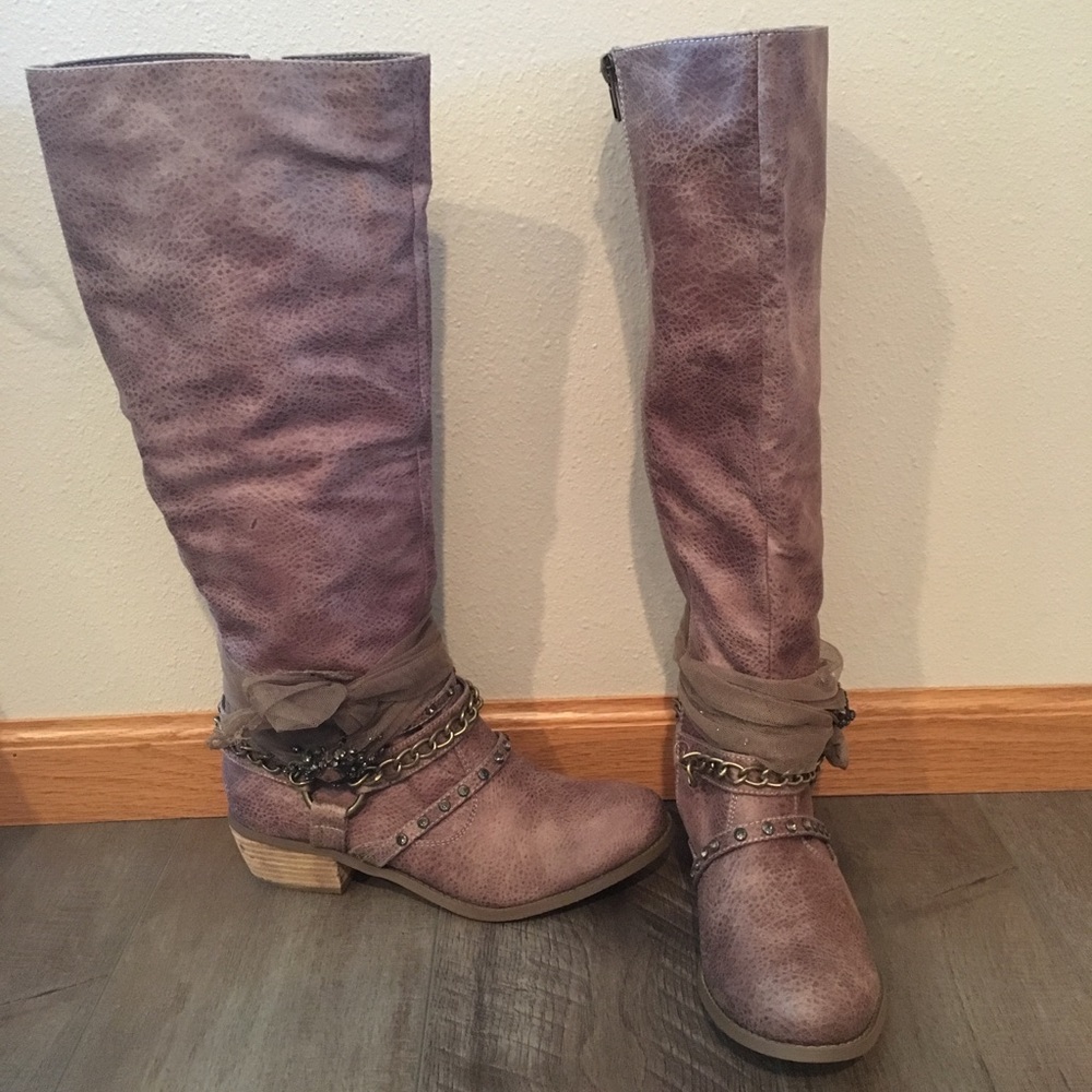 Not Rated boots